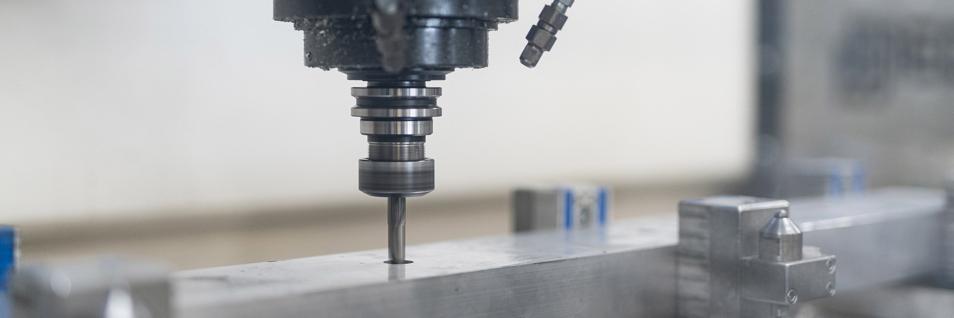 cnc-g3dd620545_1920.jpg